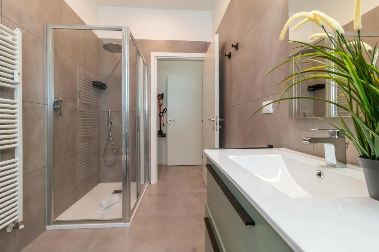 Housmart Tartini 6 Loft 2 Lägenhet Bologna 0*,